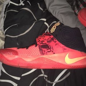 Kyrie 2 Inferno Nike Basketball Shoe
